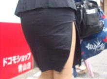 ピタッと張り付くタイトスカート！街撮りされたOLさんの後ろ姿に絶妙なエロさを感じるｗｗｗ
