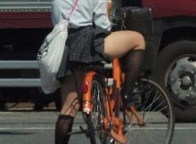 自転車通学する女子●生の健康的な太ももに釘付け！！めっさエロい脚だなぁｗｗｗ