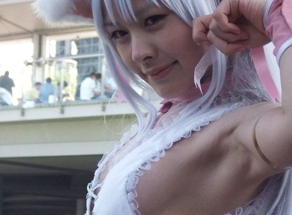 【腋フェチエロ画像】過激なコスプレで注目をあびるコスプレイヤーさんの腋が卑猥…フェチじゃなくても勃起しちゃう腋マンコ画像